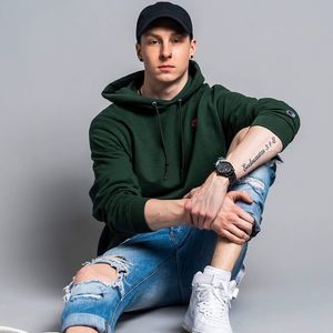 Meet your Posher, Dylan